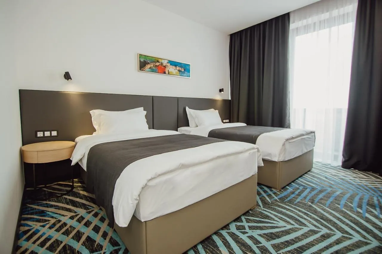 Graphic Hotel Batum 4*,